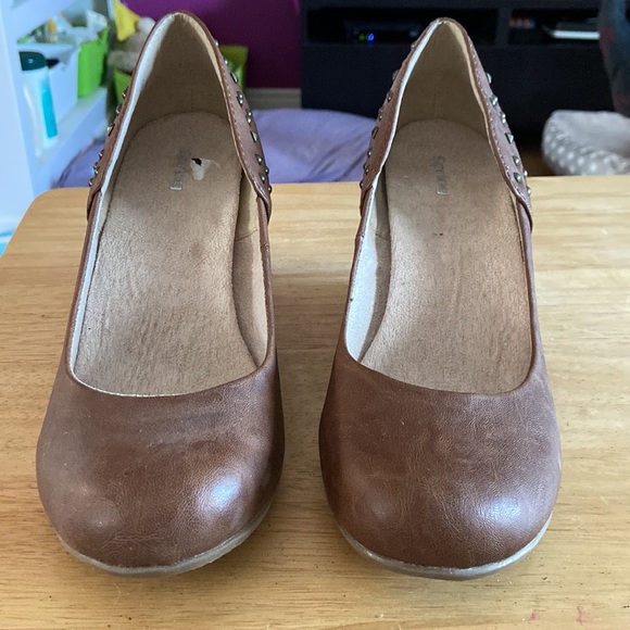 NWOT brown studded shoes - Picture 2 of 4